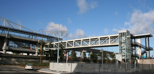 A ST Airport Link Light Rail